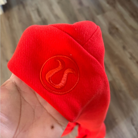 Lululemon Red Scuba Half-Zip Hoodie - Picture 3 of 4